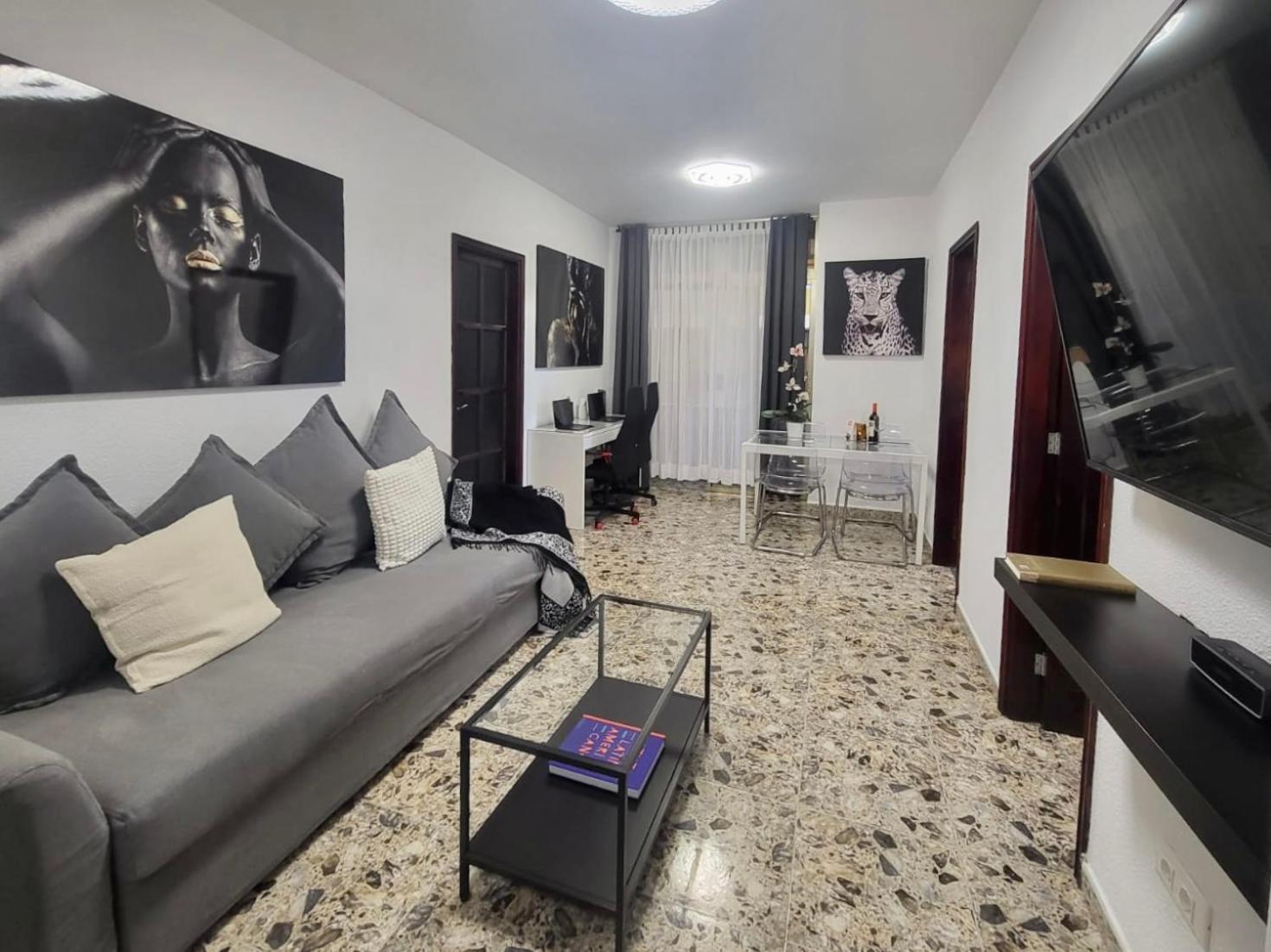 Affordable Holiday Accommodation For Large Families And Groups At Las Canteras Beach With 3 Bedrooms And Free Parking Las Palmas de Gran Canaria Extérieur photo