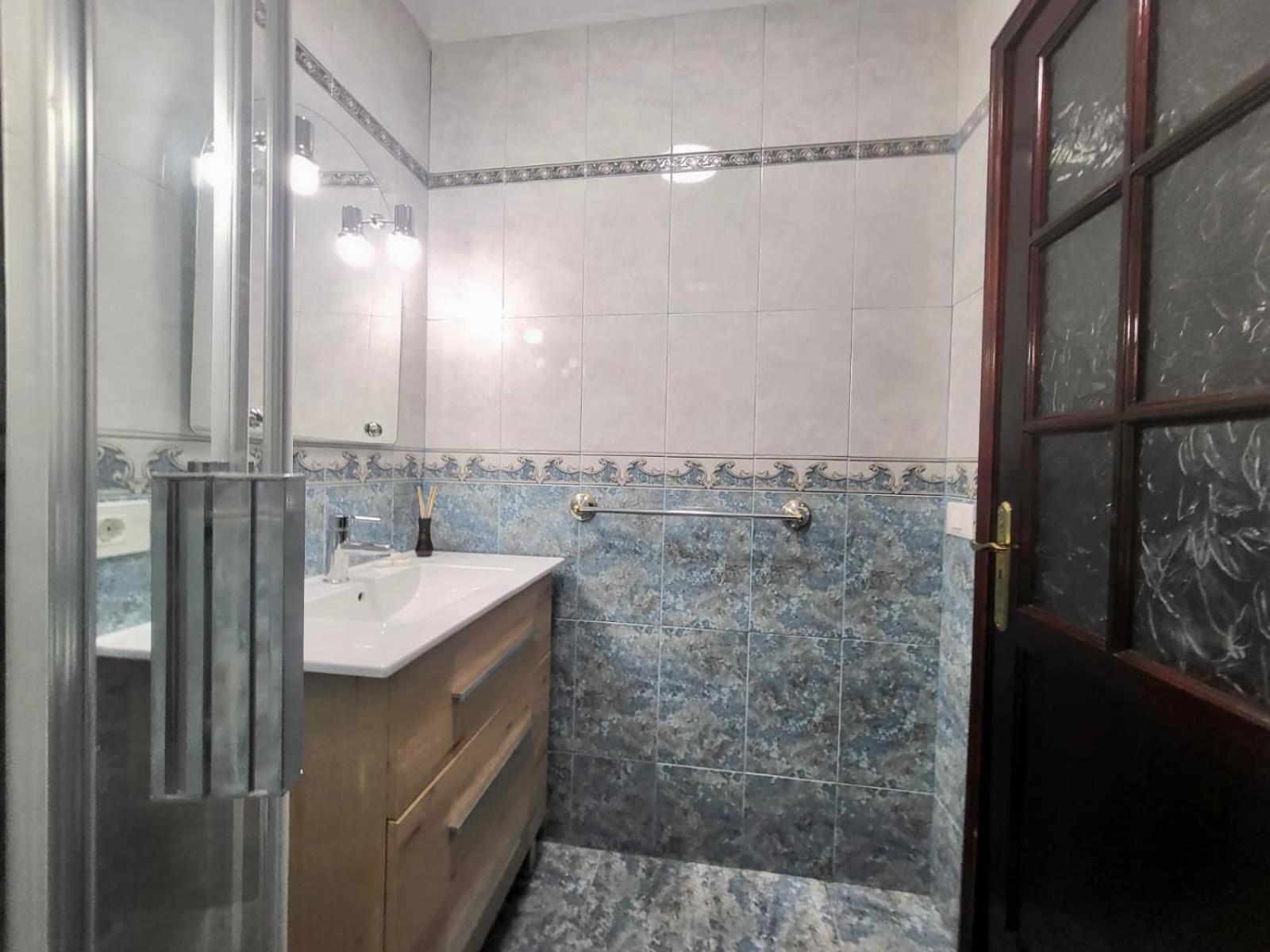 Affordable Holiday Accommodation For Large Families And Groups At Las Canteras Beach With 3 Bedrooms And Free Parking Las Palmas de Gran Canaria Extérieur photo
